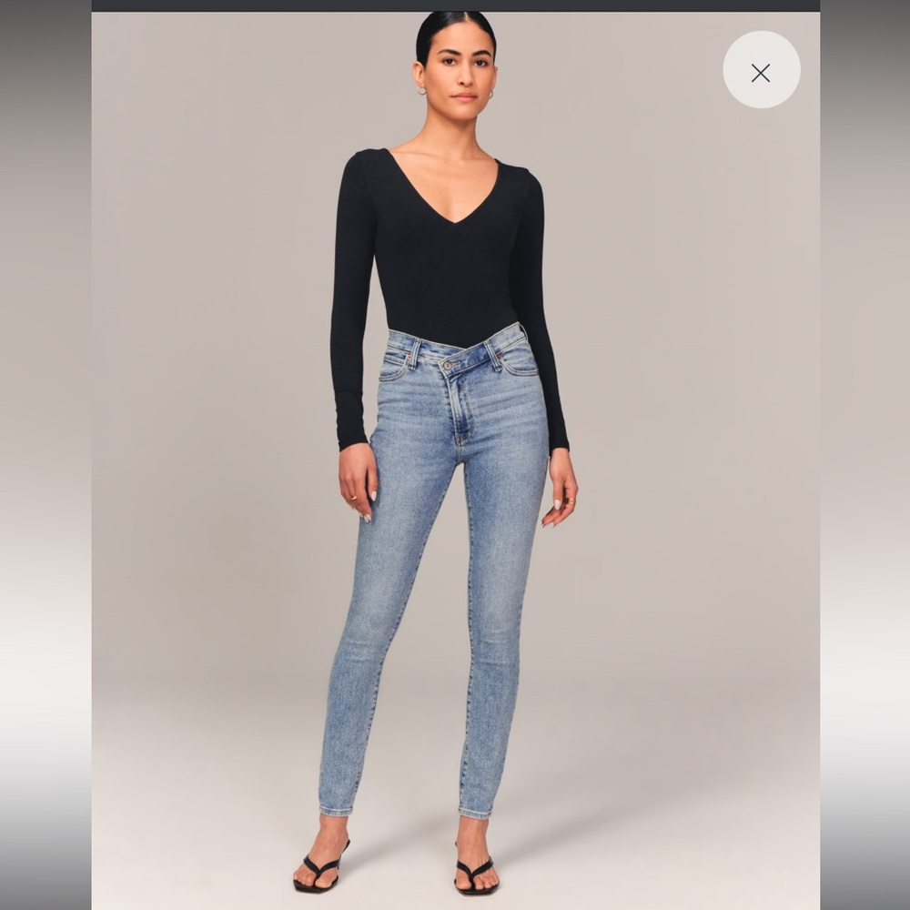 Abercrombie the super skinny ankle high rise
